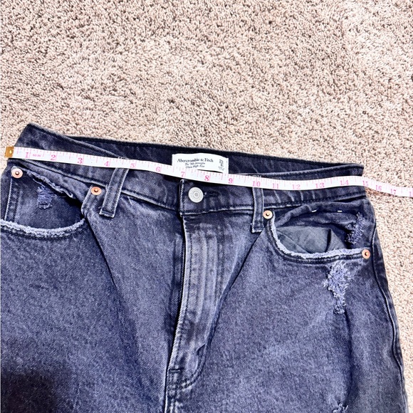 Abercrombie Curve Love 90s Straight Ultra High Rise 29/8 Ripped Black Jeans - Picture 14 of 14